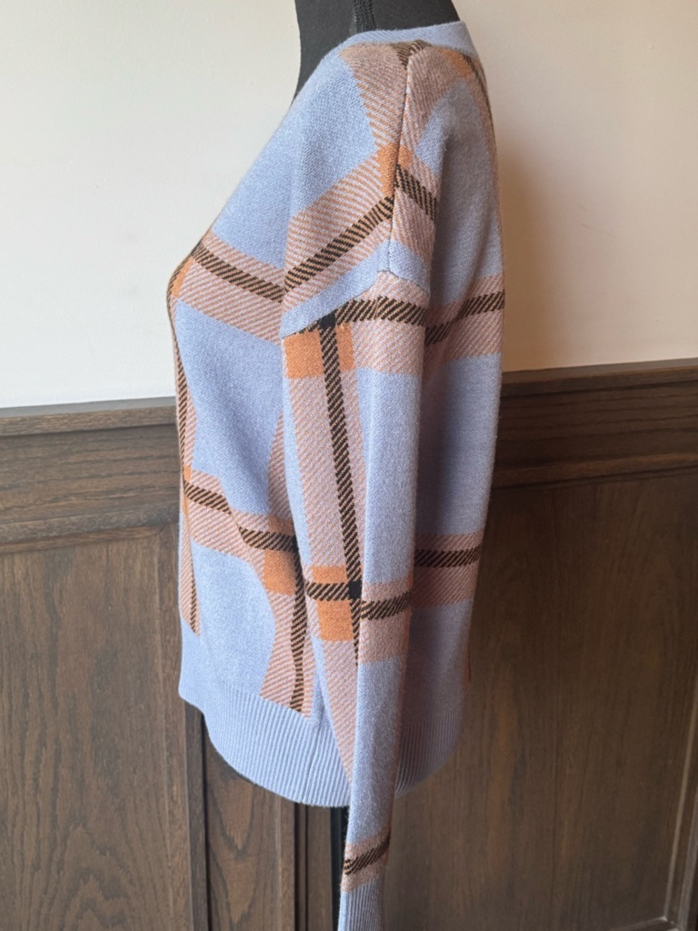 Max Studio Light Blue Plaid V-Neck Sweater with Tan and Black Accents small EUC - Picture 4 of 8